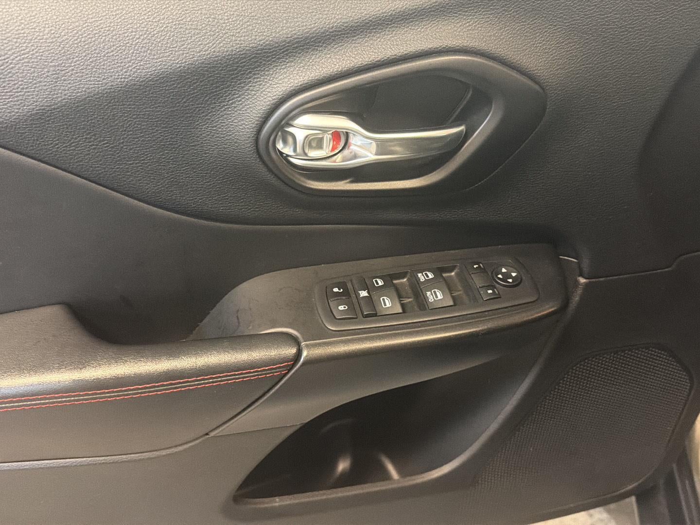 2021 Jeep Cherokee Trailhawk