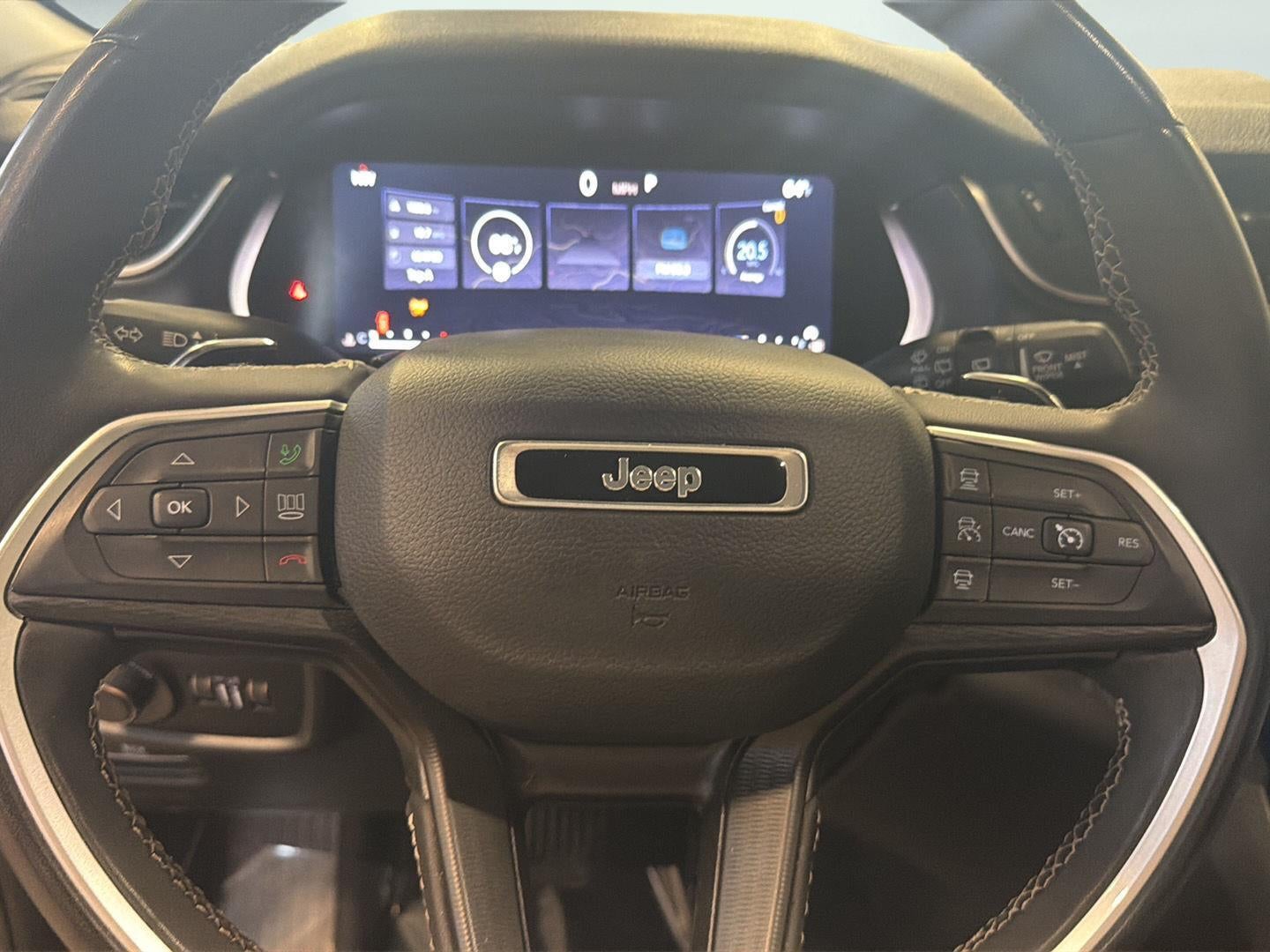 2023 Jeep Grand Cherokee Laredo