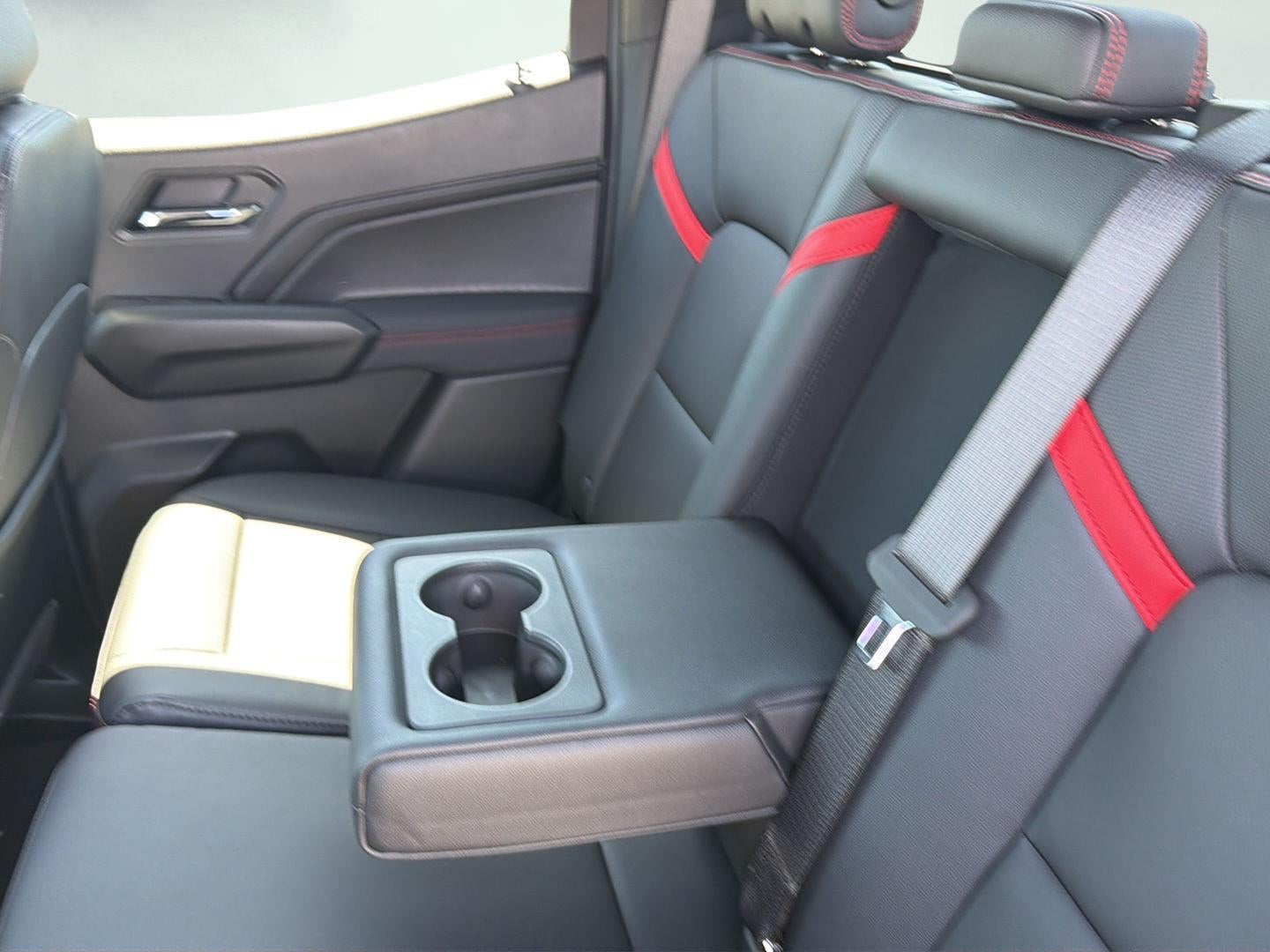 2026 Chevrolet Colorado Z71 - Photo 26