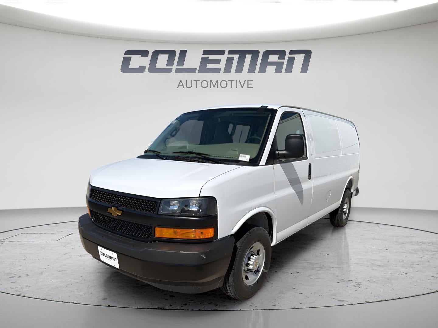 2026 Chevrolet Express 2500 Work Van HD's photo