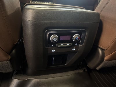 2022 Chevrolet Suburban Base