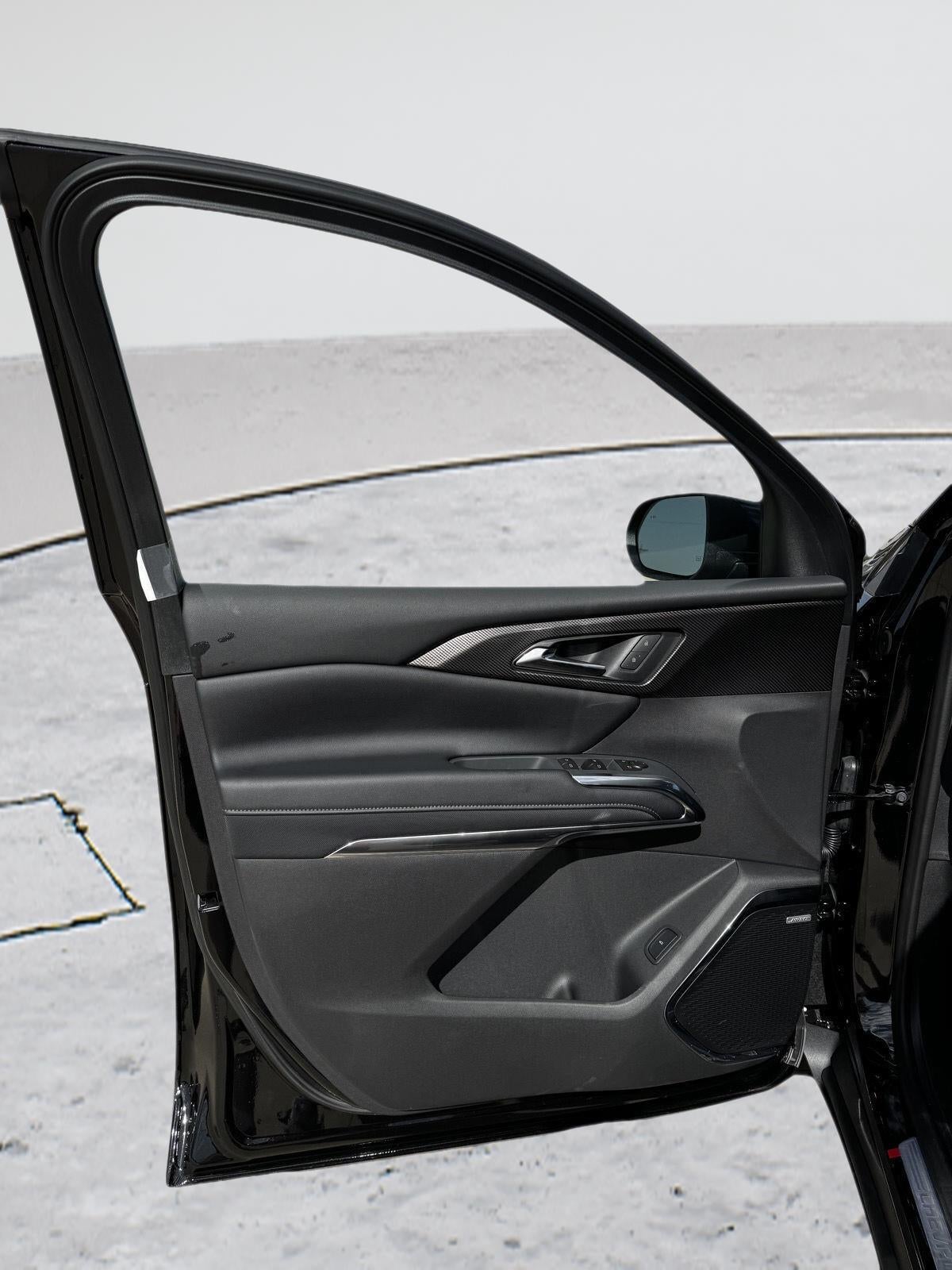 2027 Chevrolet Traverse Z71 - Photo 25