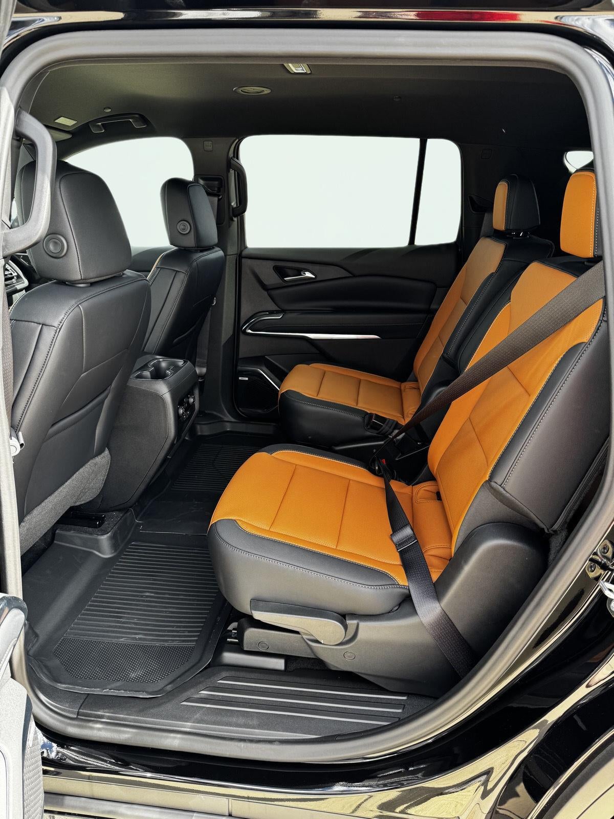 2027 Chevrolet Traverse Z71 - Photo 28