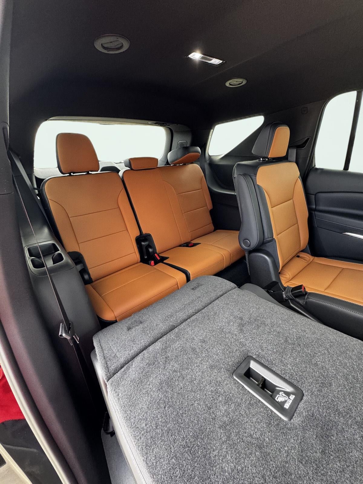 2027 Chevrolet Traverse Z71 - Photo 39