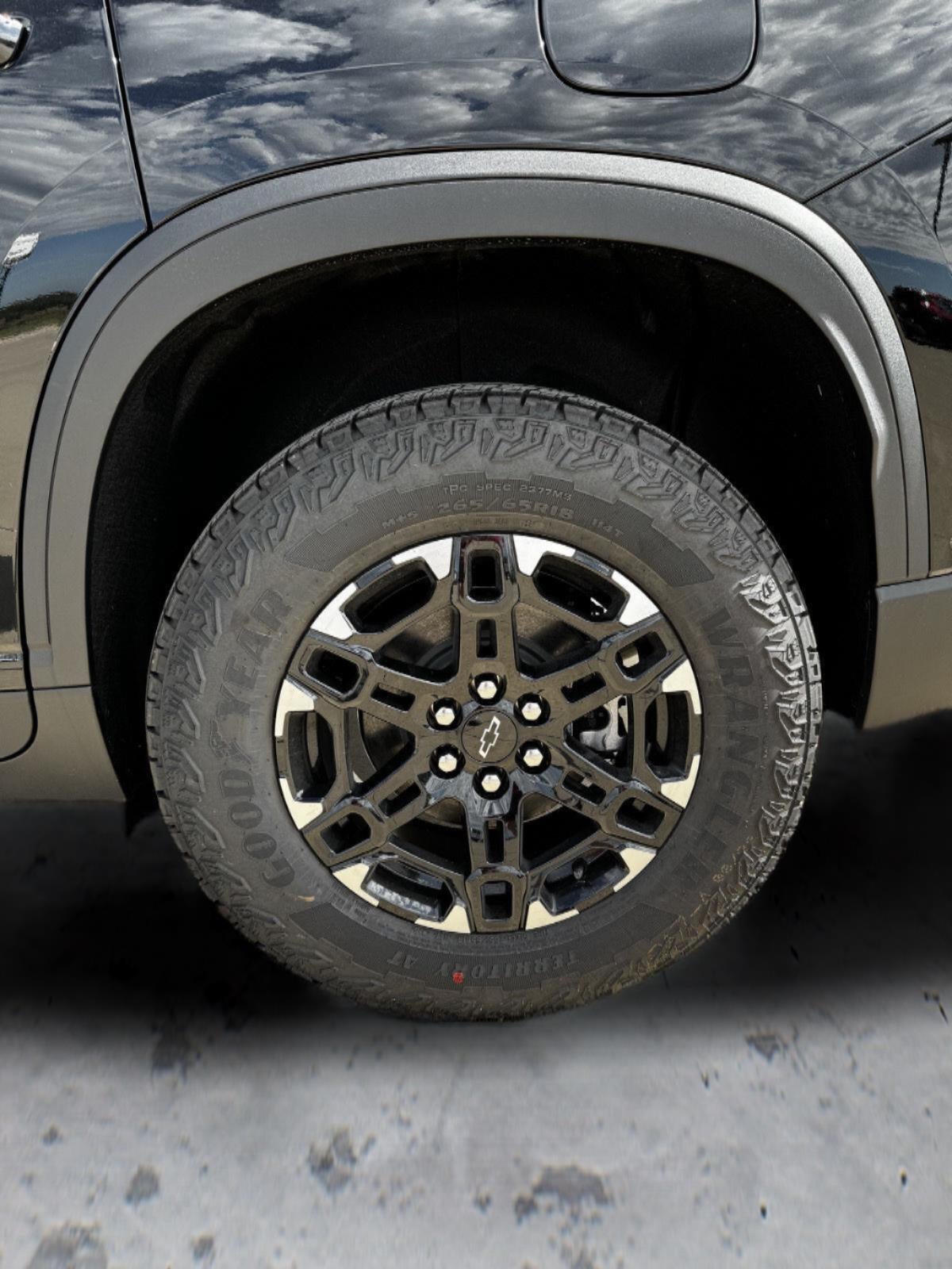 2027 Chevrolet Traverse Z71 - Photo 9