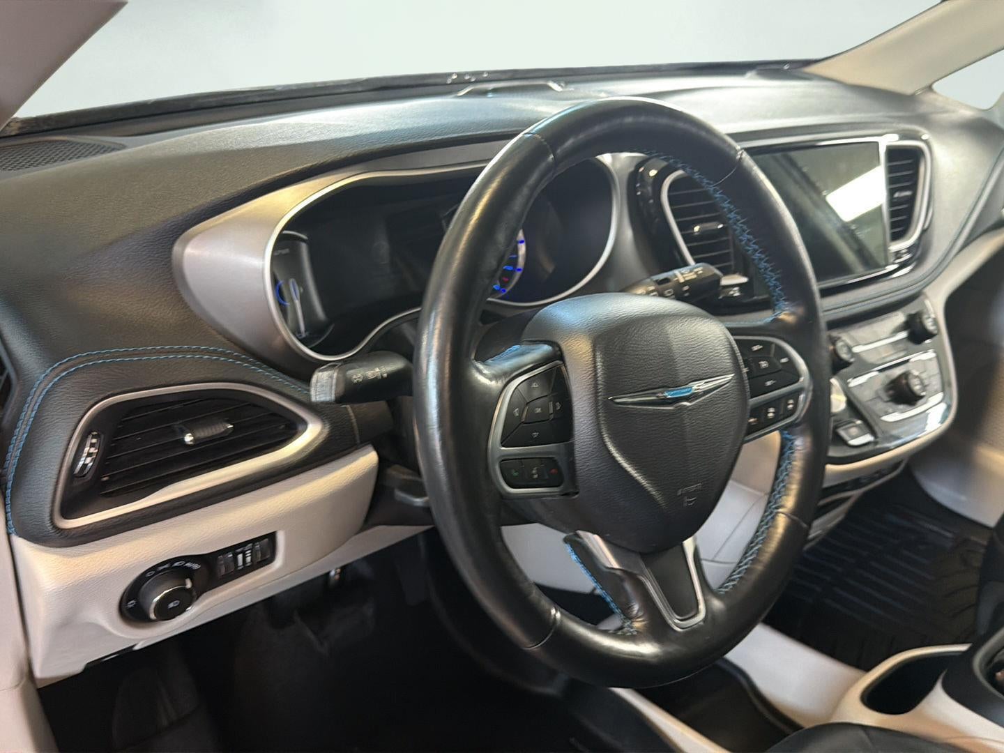 2021 Chrysler Pacifica Hybrid Touring L