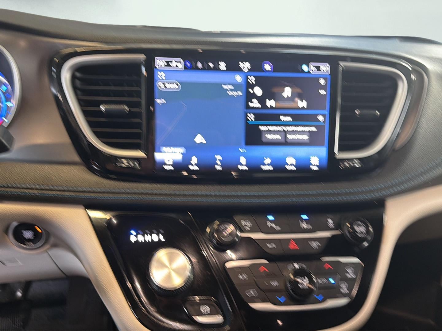 2021 Chrysler Pacifica Hybrid Touring L
