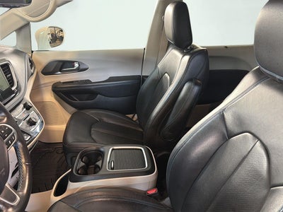 2021 Chrysler Pacifica Hybrid Touring L