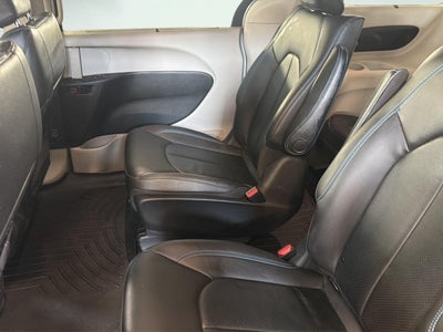 2021 Chrysler Pacifica Hybrid Touring L