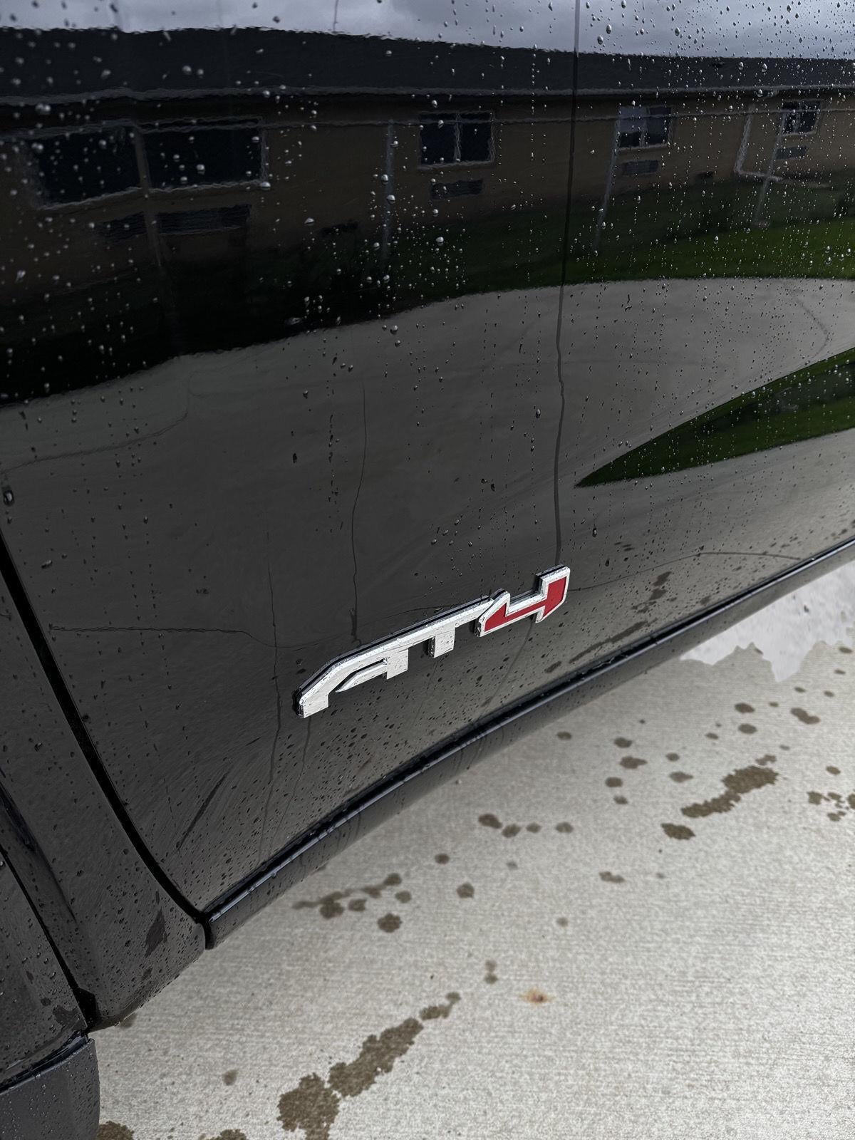 2025 GMC Sierra 1500 AT4